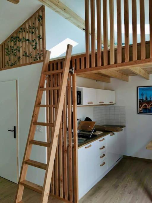 Chalet Cosy Secteur Calme Tram A 120 M Gare Aeroport Cenon Extérieur photo